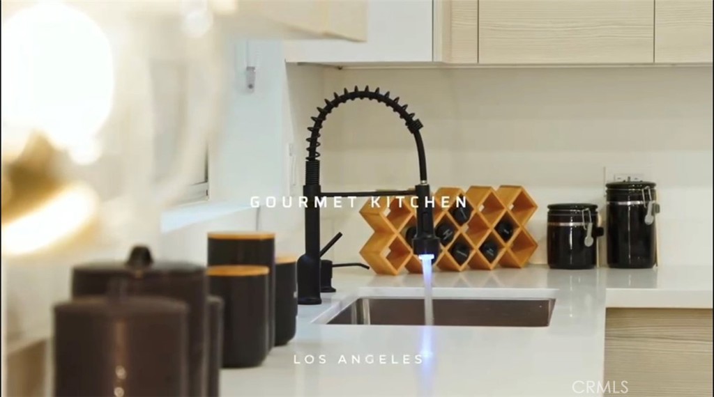 MLS #OC25063319 image #15