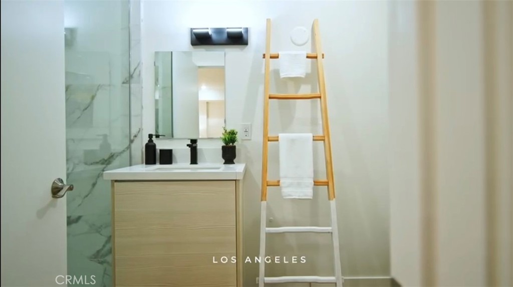 MLS #OC25063319 image #28