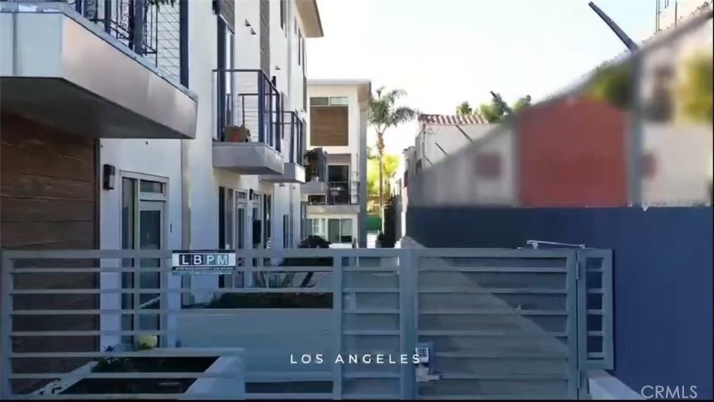 MLS #OC25063335 image #1