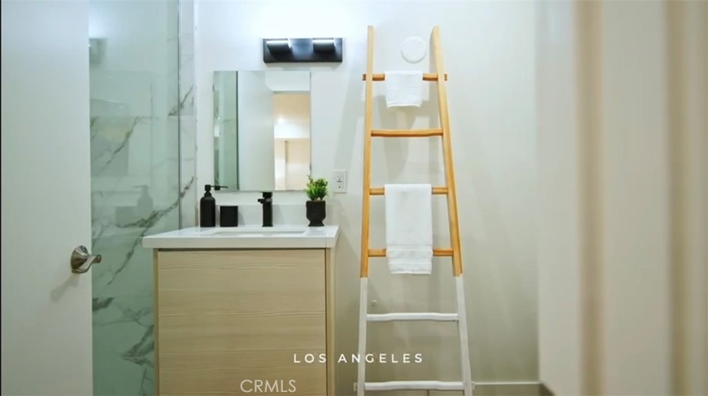 MLS #OC25063335 image #28