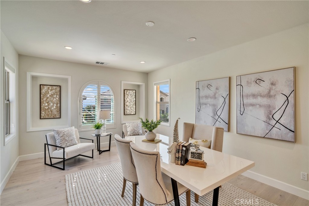 MLS #OC25063588 image #29