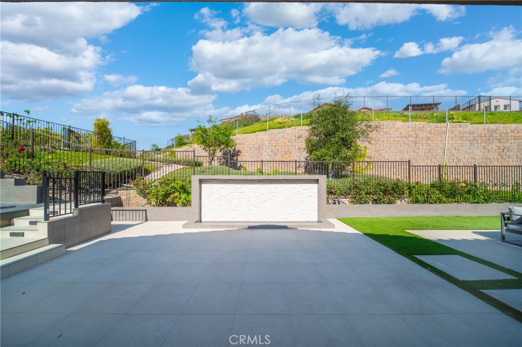 MLS #OC25063588 image #44