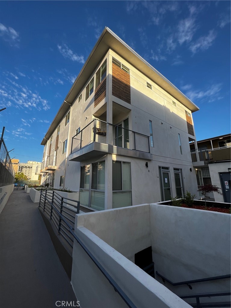 MLS #OC25063760 image #21