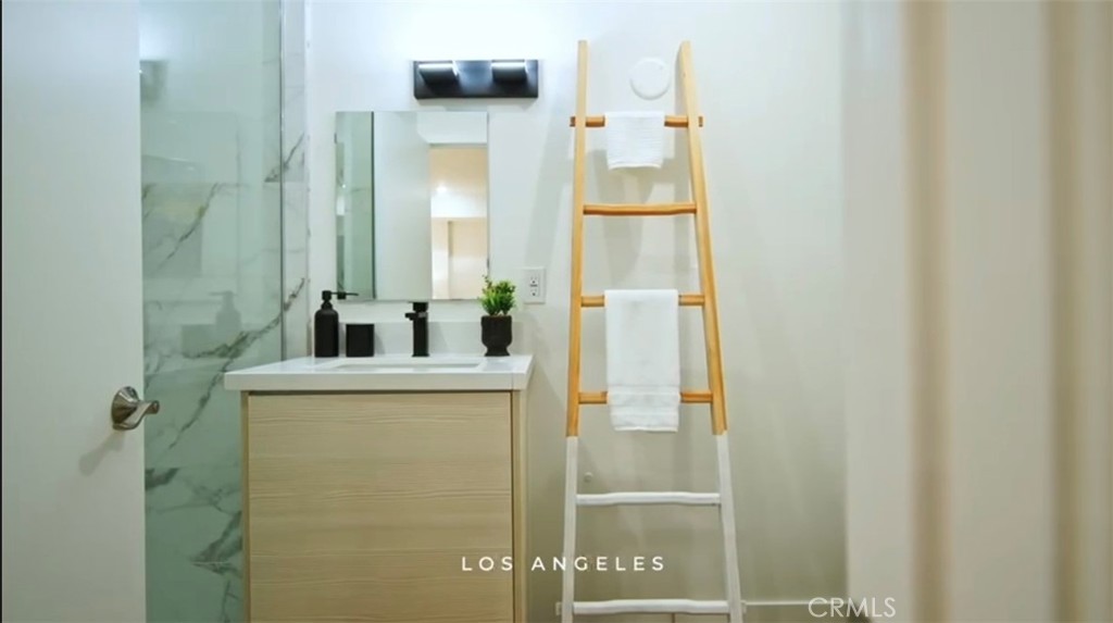 MLS #OC25064089 image #30