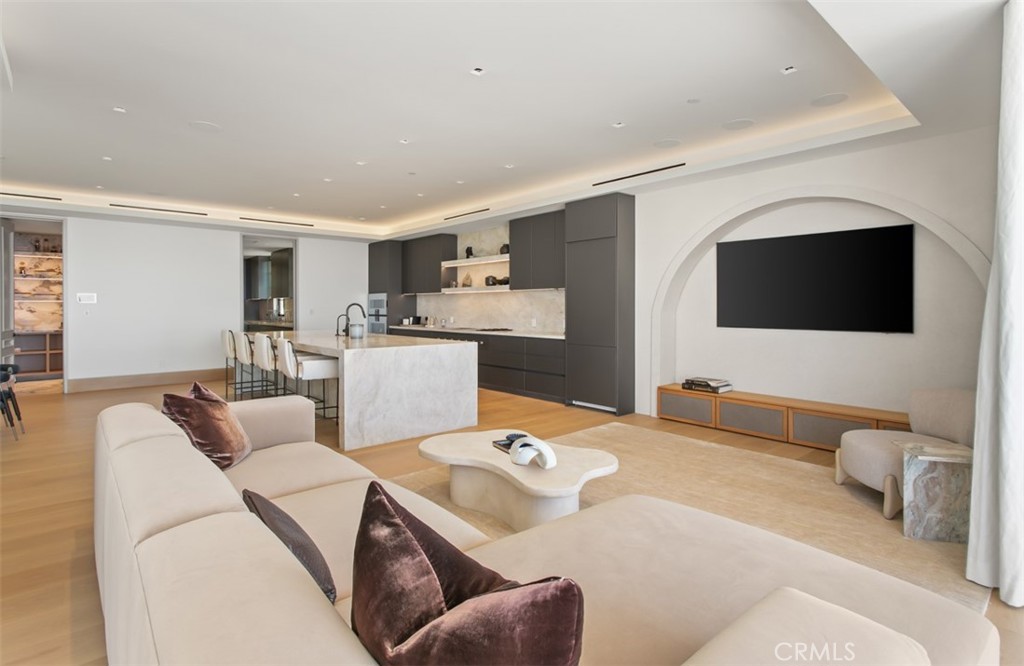 MLS #OC25064194 image #15