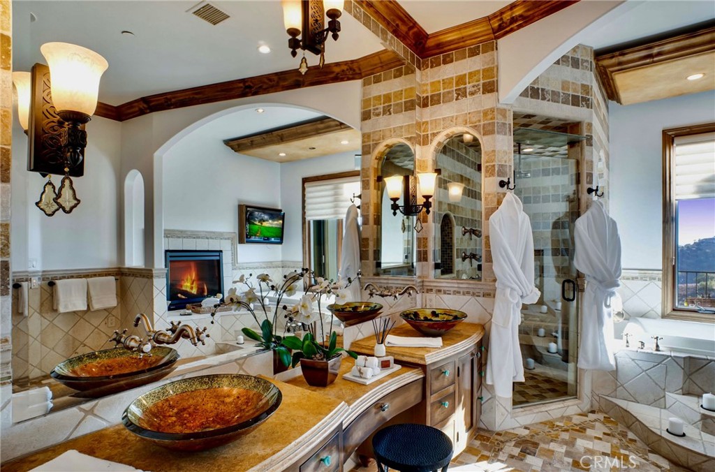 MLS #OC25064296 image #21