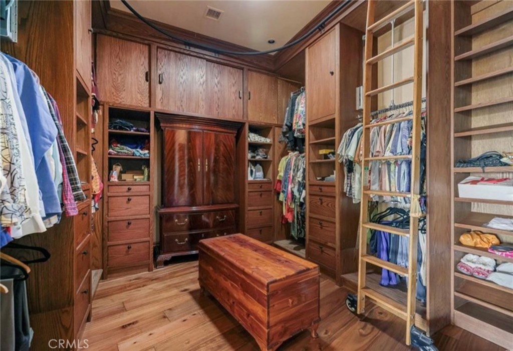 MLS #OC25064296 image #25