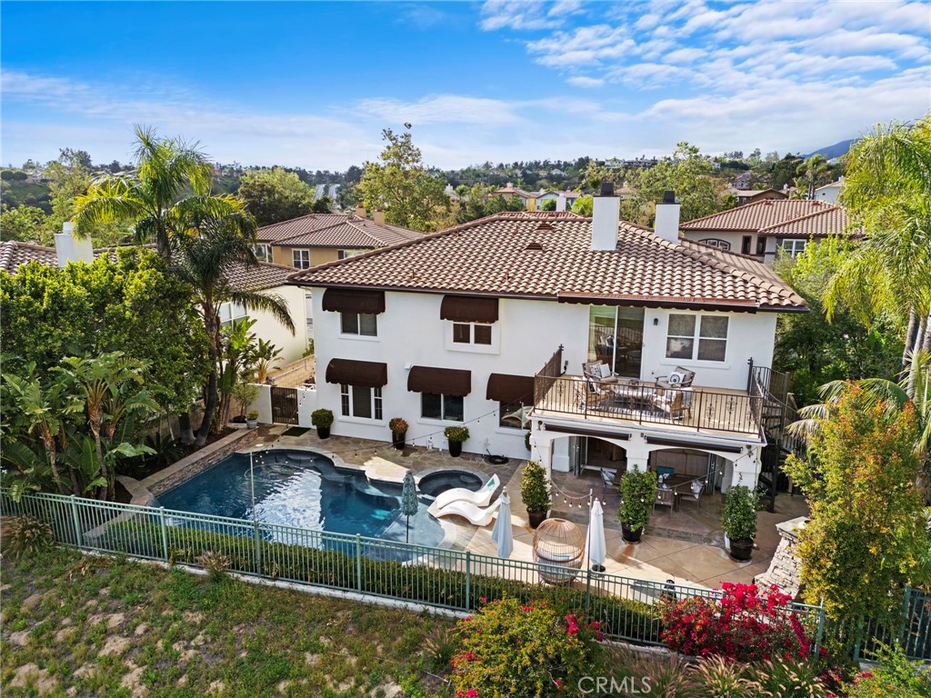 MLS #OC25064610 image #2