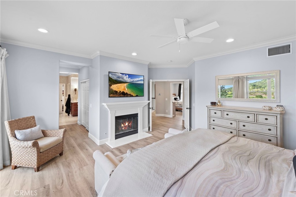 MLS #OC25064610 image #28