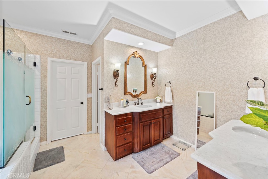 MLS #OC25064610 image #31