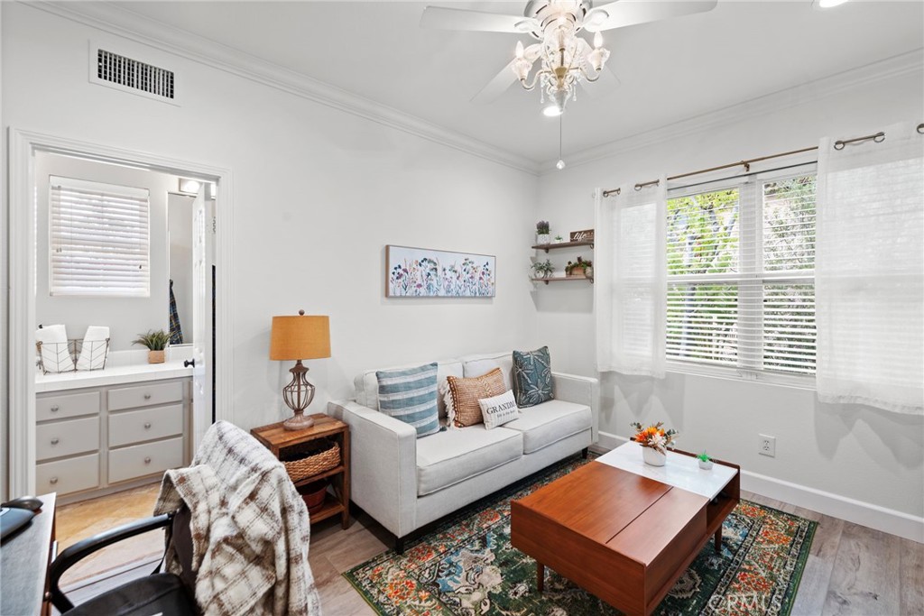 MLS #OC25064610 image #33