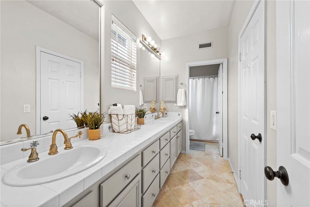 MLS #OC25064610 image #34