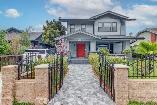 MLS #OC25064613 image #1