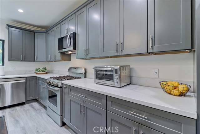 MLS #OC25064613 image #15