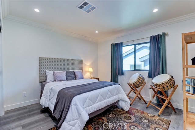 MLS #OC25064613 image #37