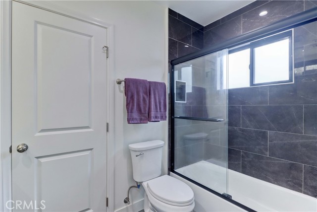 MLS #OC25064613 image #40