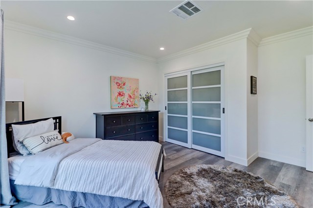 MLS #OC25064613 image #43