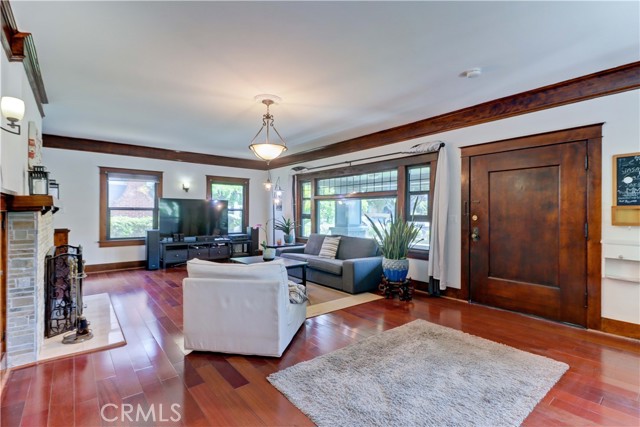 MLS #OC25064613 image #5