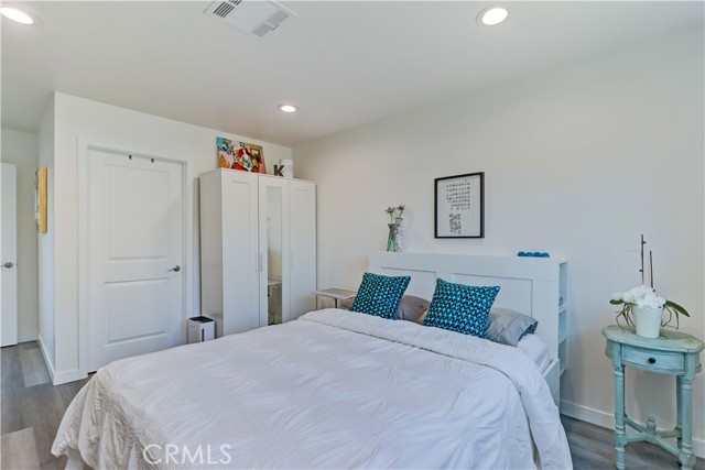 MLS #OC25064613 image #63