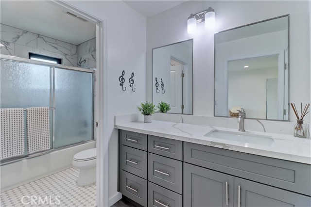 MLS #OC25064613 image #65