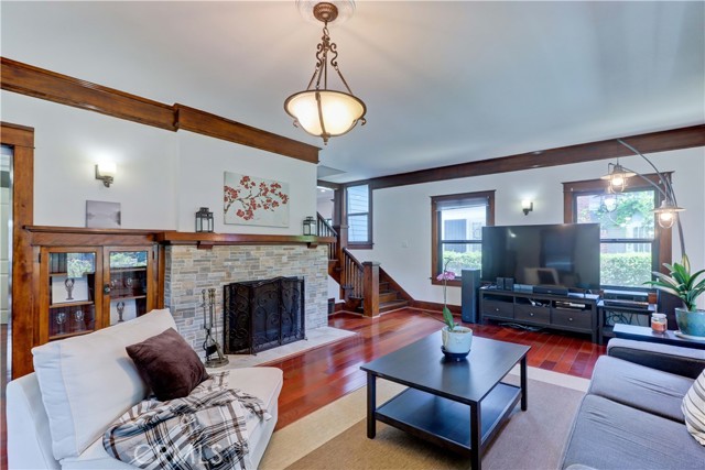 MLS #OC25064613 image #8