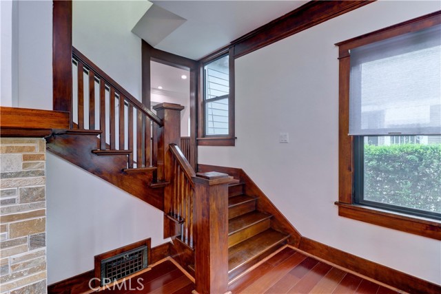 MLS #OC25064613 image #9