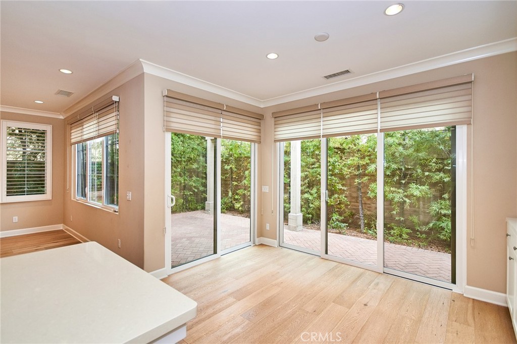 MLS #OC25064682 image #16