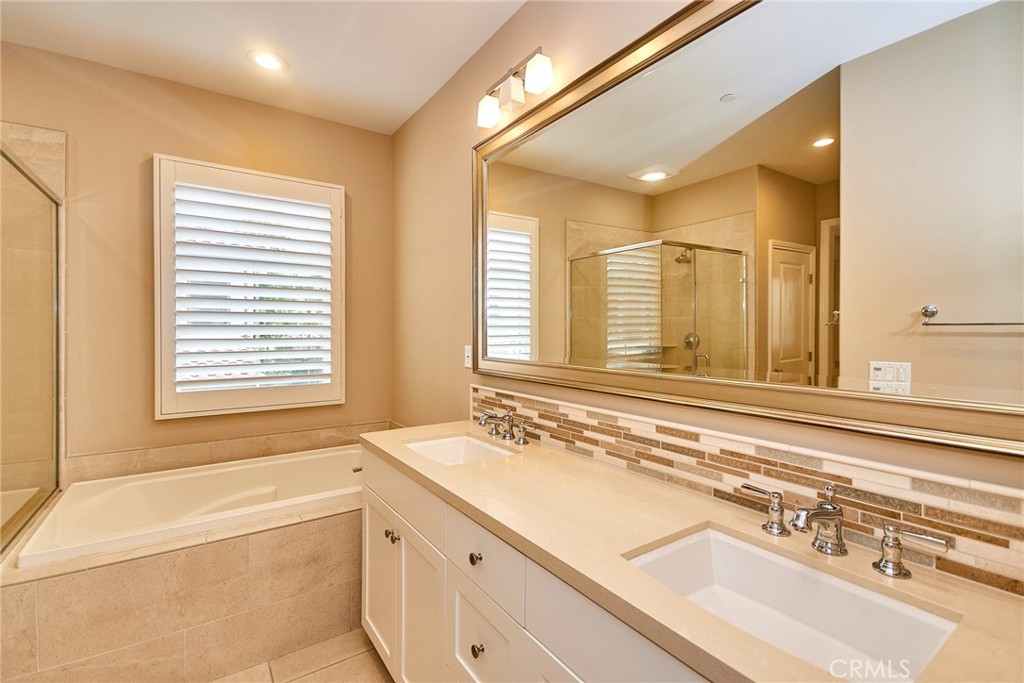 MLS #OC25064682 image #31