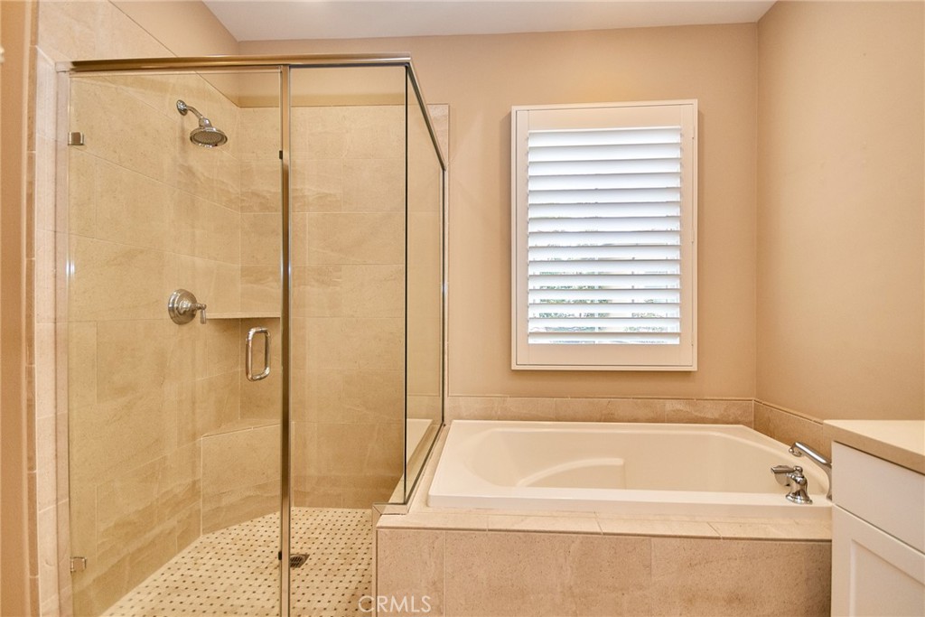 MLS #OC25064682 image #32