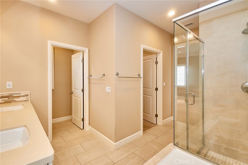 MLS #OC25064682 image #34