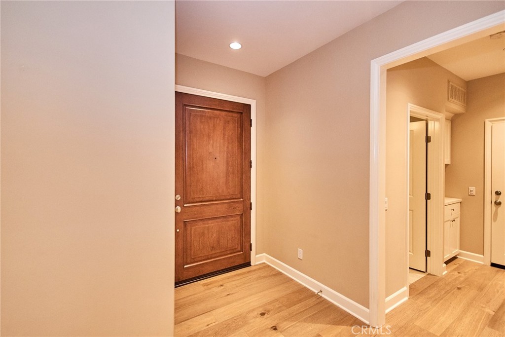 MLS #OC25064682 image #5