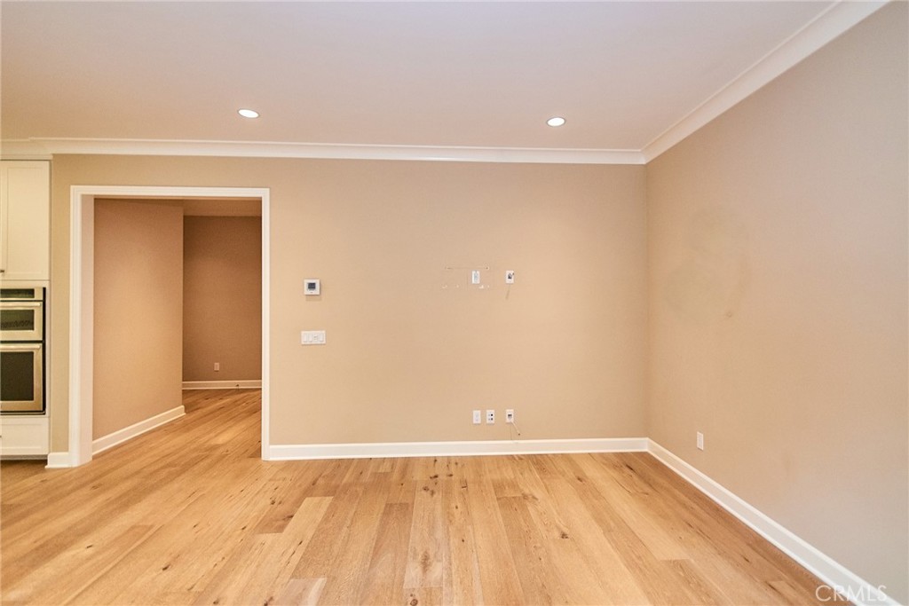 MLS #OC25064682 image #9