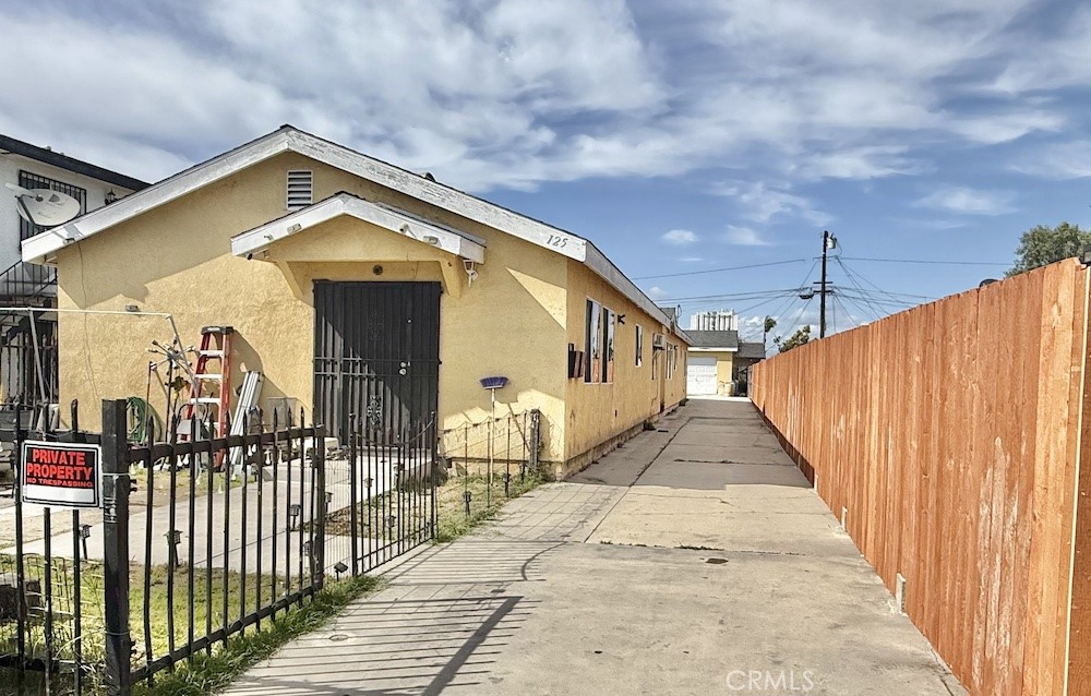 MLS #OC25065305 image #23