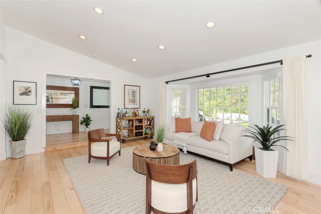 MLS #OC25065356 image #19