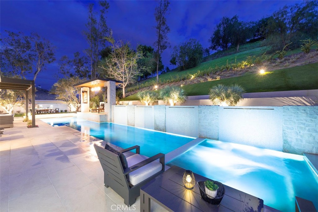 MLS #OC25065356 image #2