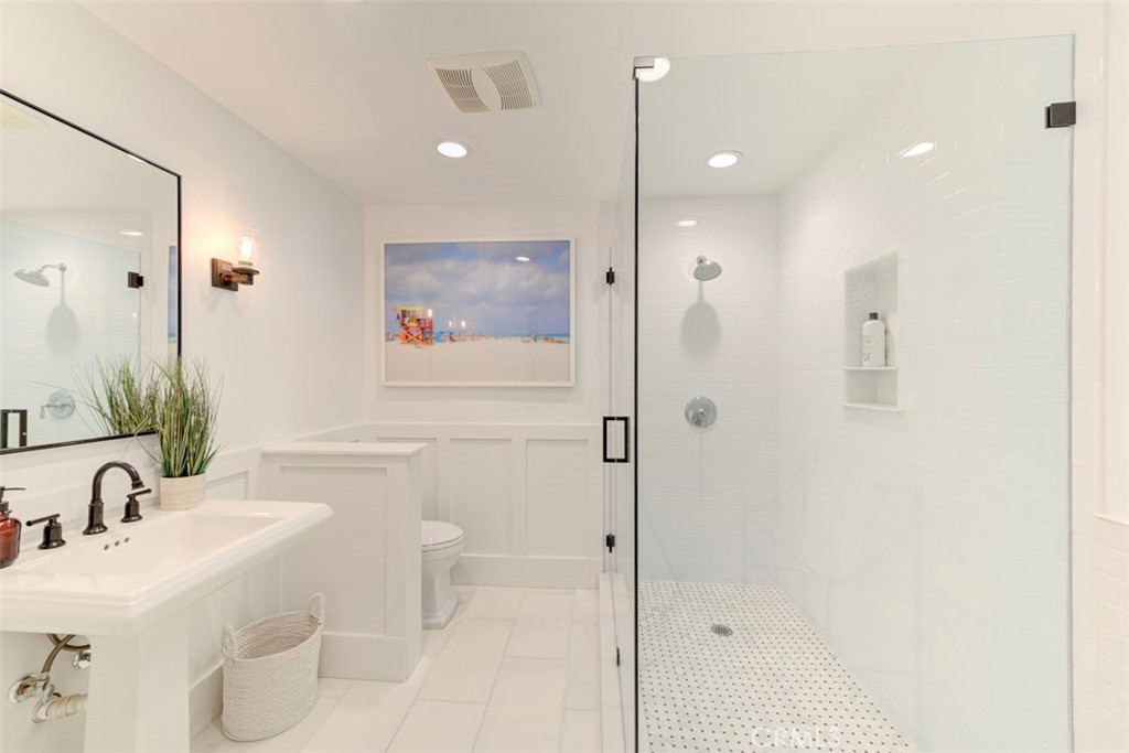 MLS #OC25065356 image #25