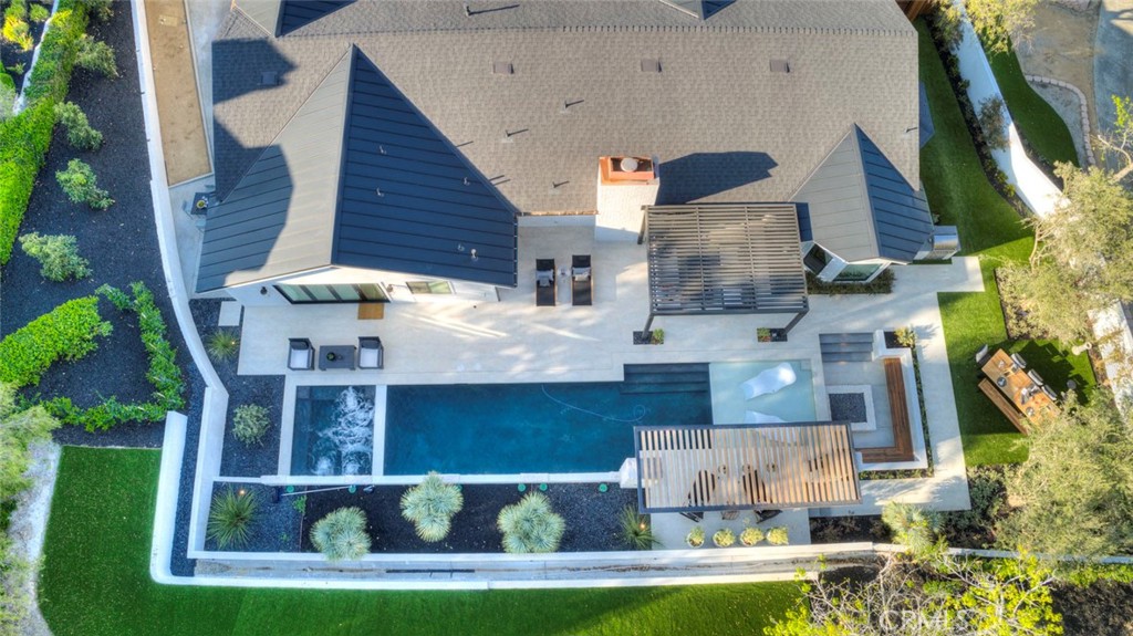 MLS #OC25065356 image #35