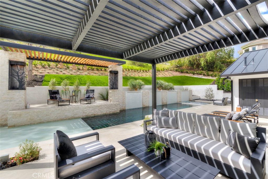 MLS #OC25065356 image #4