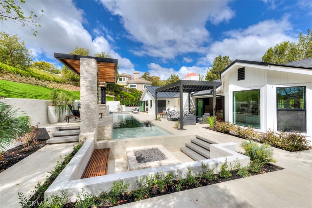 MLS #OC25065356 image #6