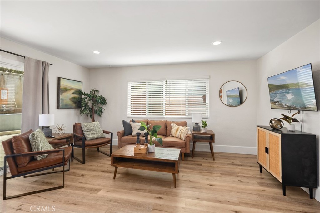 MLS #OC25067315 image #11