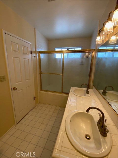 MLS #OC25067724 image #9