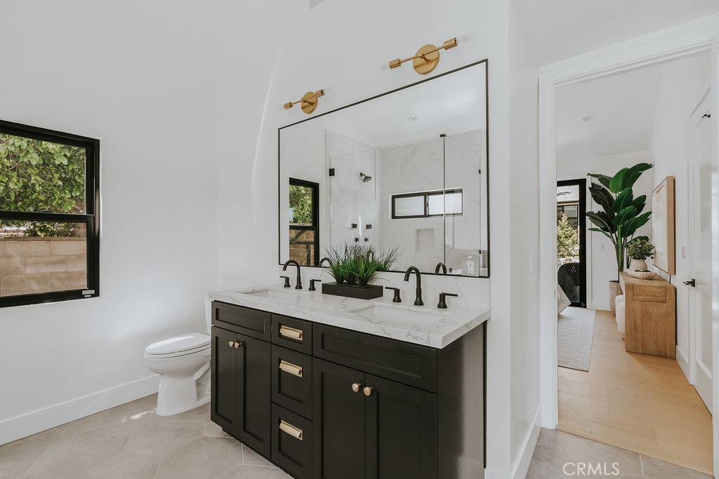 MLS #OC25067933 image #18