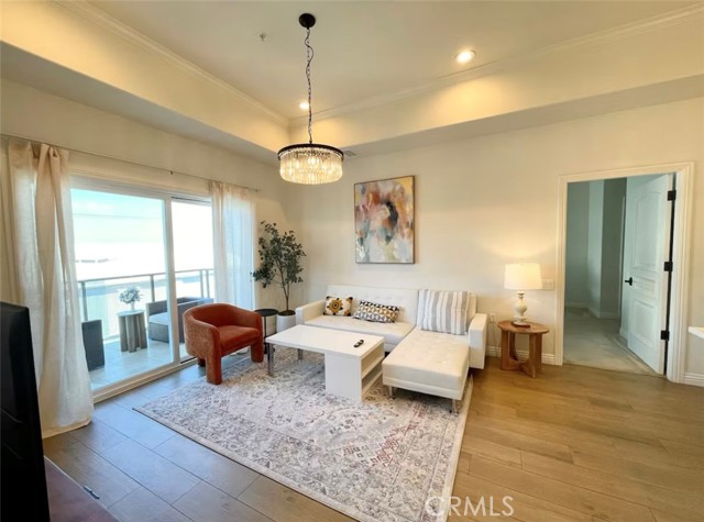 MLS #OC25069117 image #1