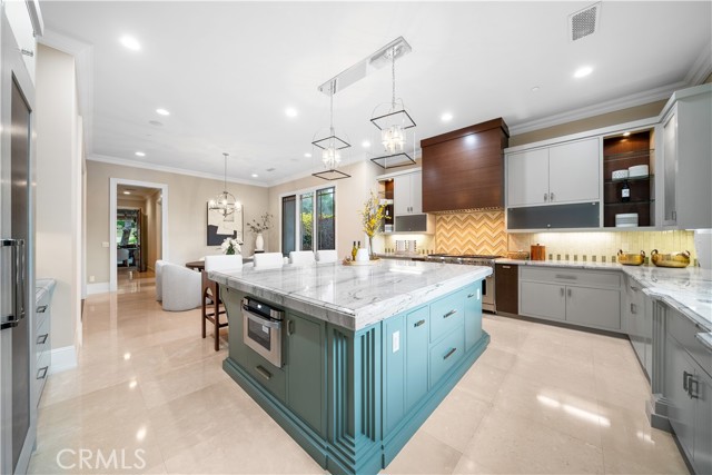 MLS #OC25069284 image #22