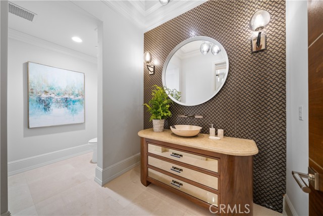 MLS #OC25069284 image #43