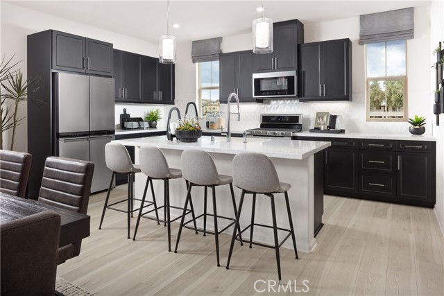 MLS #OC25071151 image #0