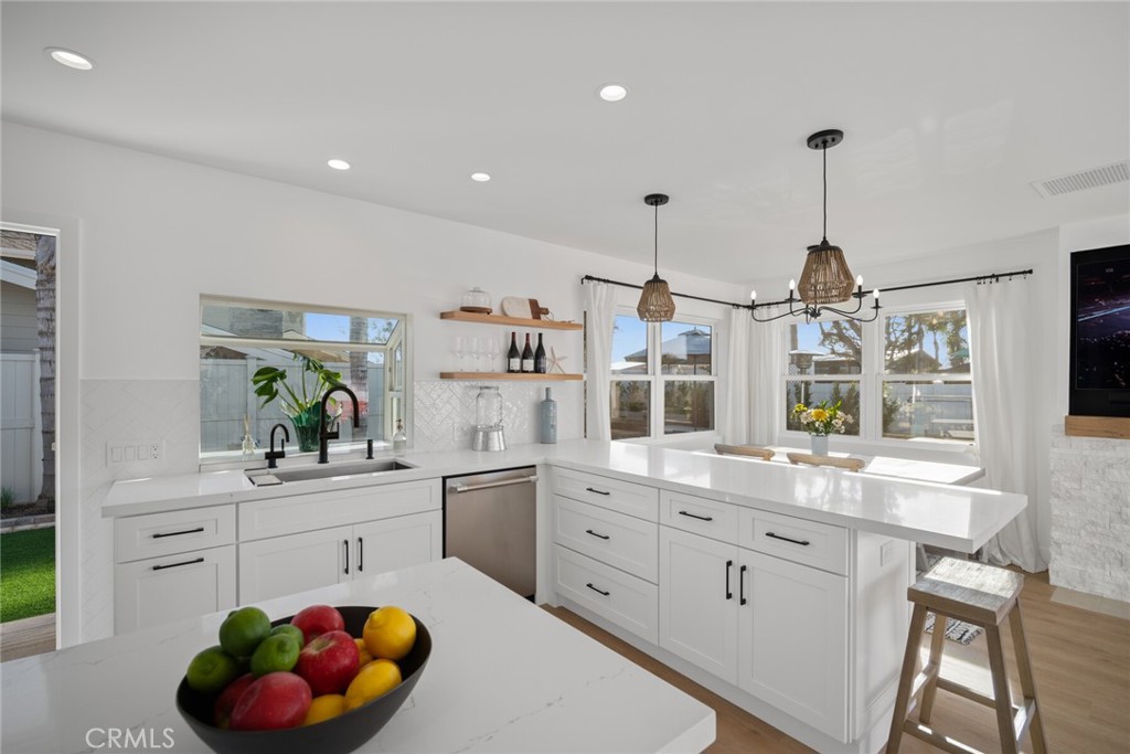 MLS #OC25071945 image #10