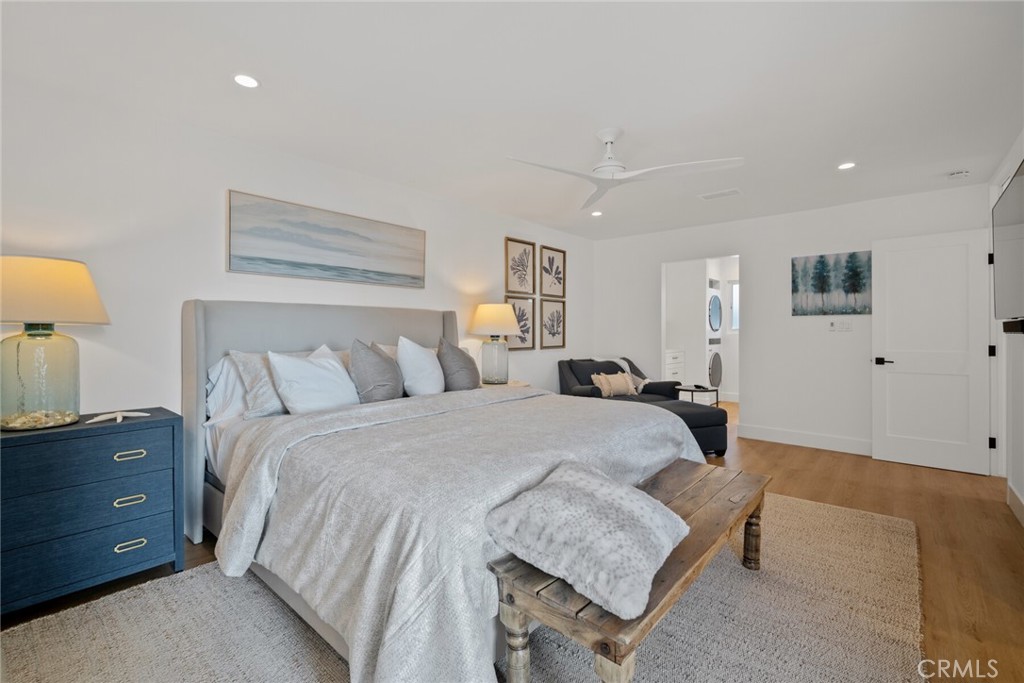 MLS #OC25071945 image #16