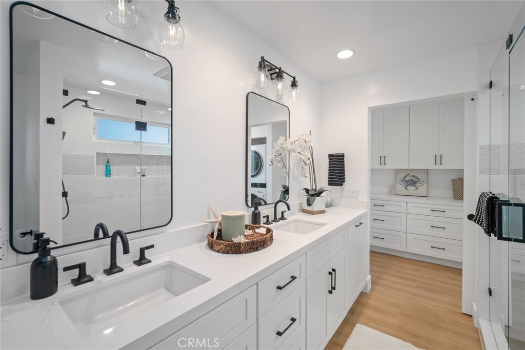 MLS #OC25071945 image #21