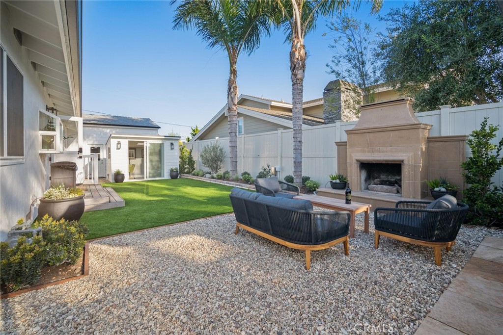 MLS #OC25071945 image #29